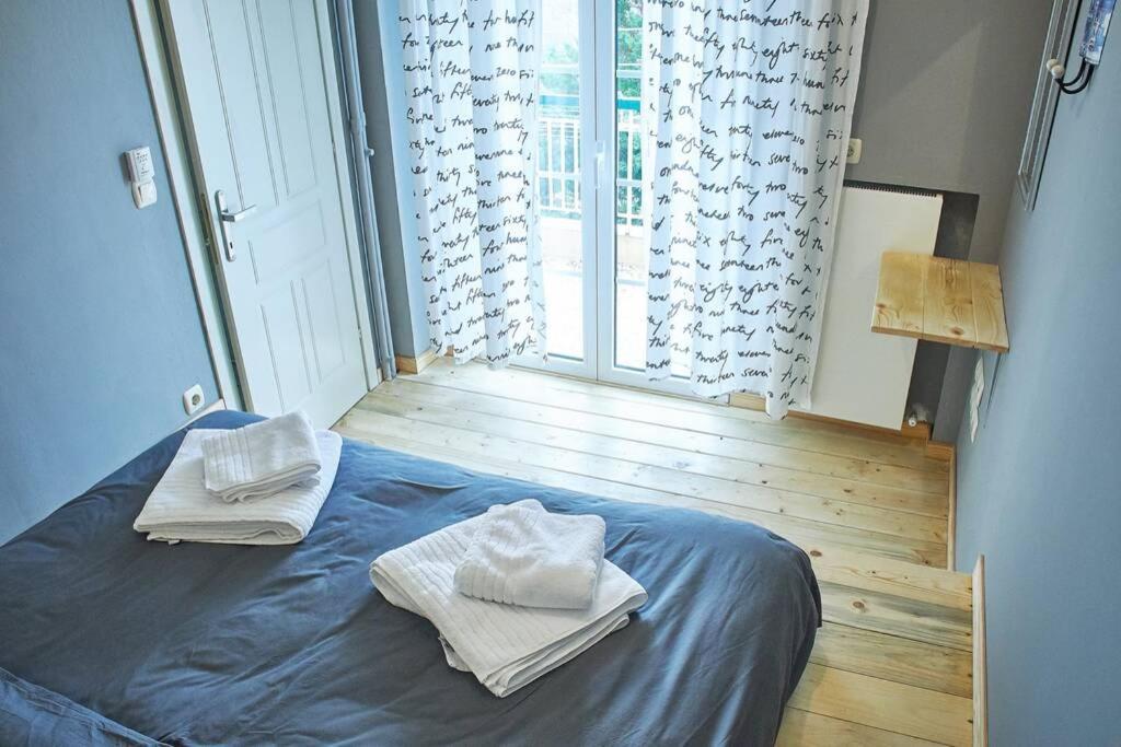 Art Luxury Designer Apartment ดรามา ภายนอก รูปภาพ